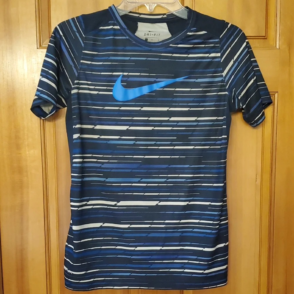 Nike Boys‎ Navy and White Striped Dri-Fit Athletic Short Sleeve Tee Size 10-12